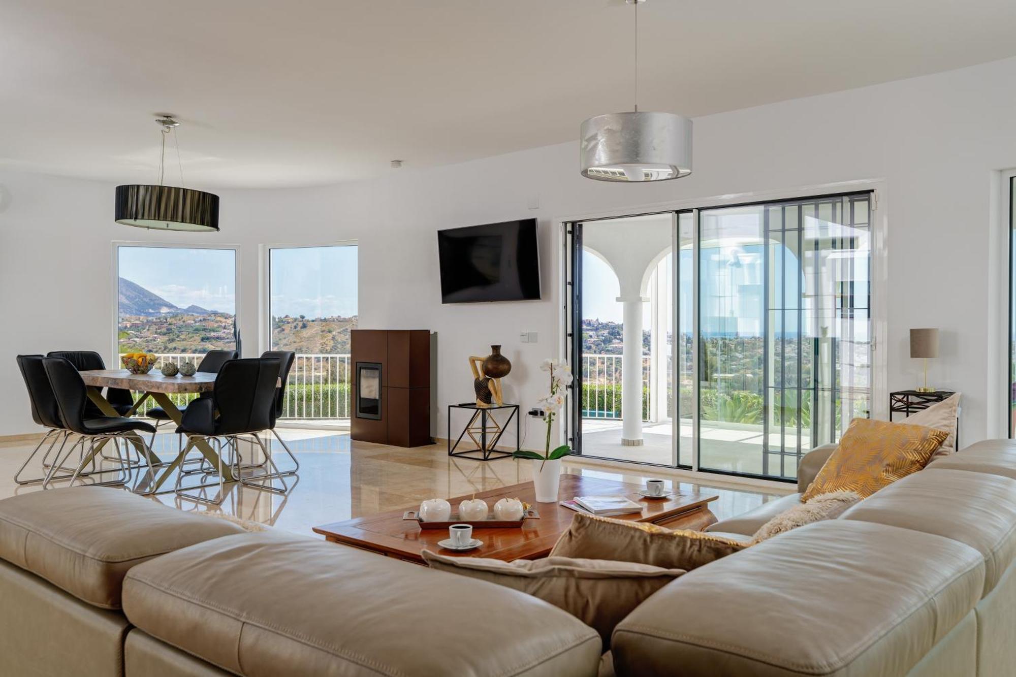 Villa Vista Verde Mijas Golf - Optional Heated Pool & Jacuzzi Exterior photo