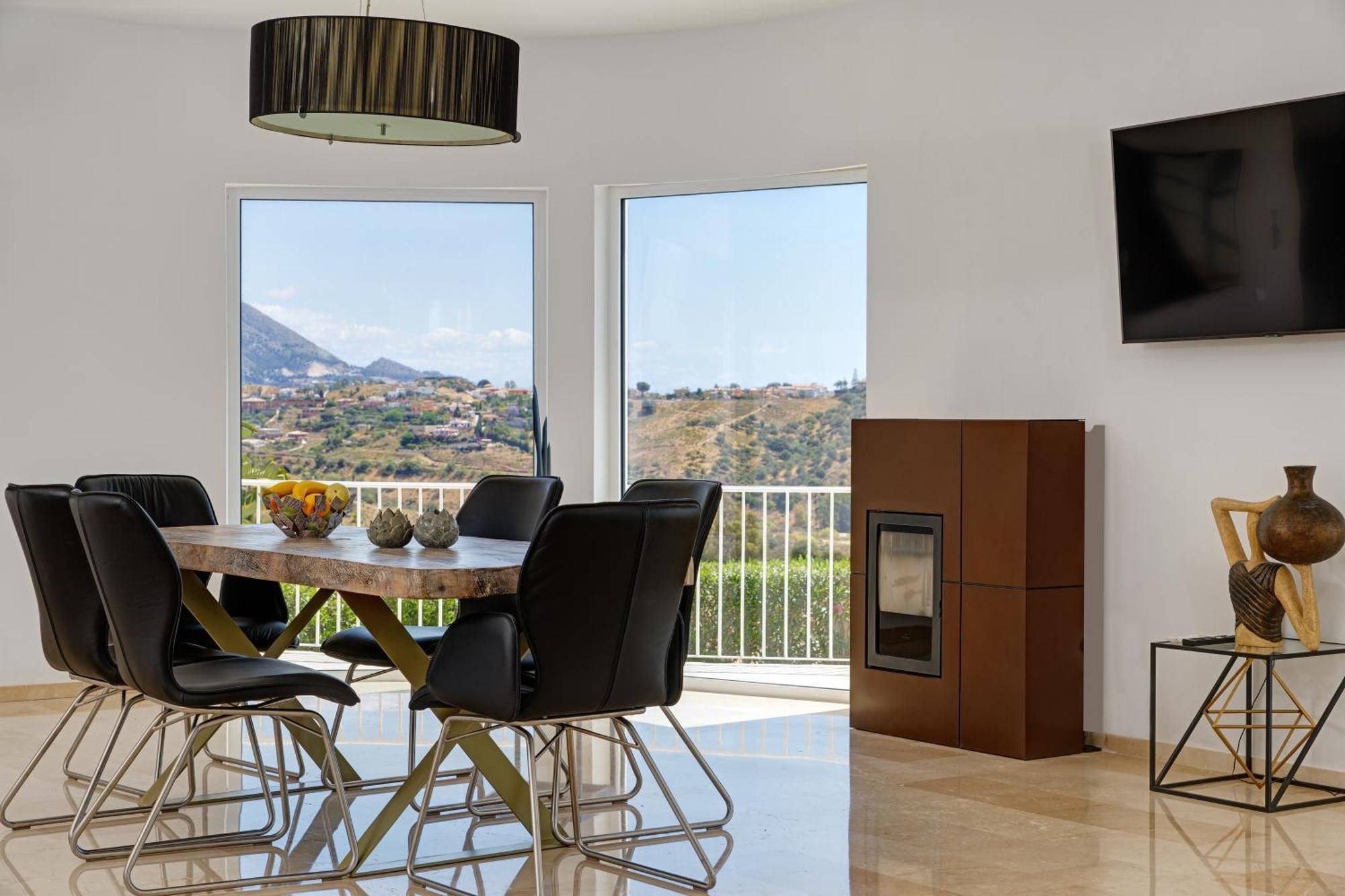 Villa Vista Verde Mijas Golf - Optional Heated Pool & Jacuzzi Exterior photo