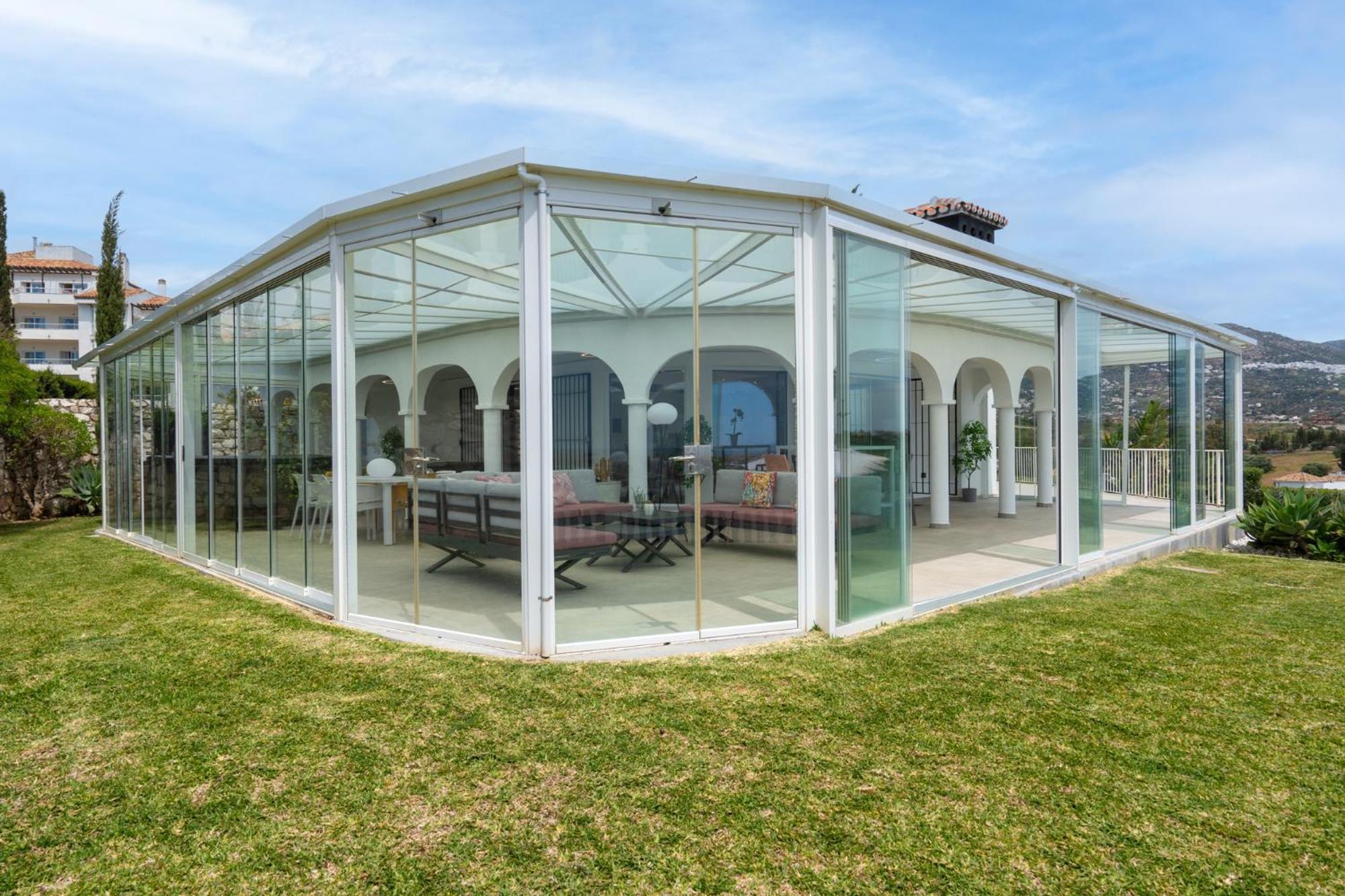 Villa Vista Verde Mijas Golf - Optional Heated Pool & Jacuzzi Exterior photo