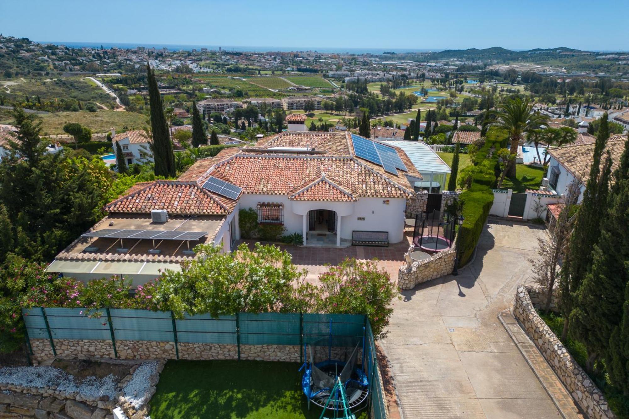Villa Vista Verde Mijas Golf - Optional Heated Pool & Jacuzzi Exterior photo